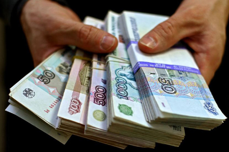 Россиянам сложно выбрать валюту вкладов