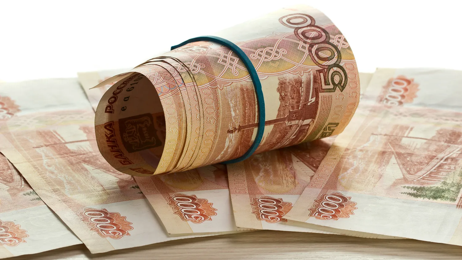 Лишь 15% россиян никогда не оформляли кредиты и займы
